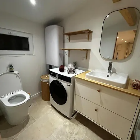 Cosy Centre Historique Fréjus